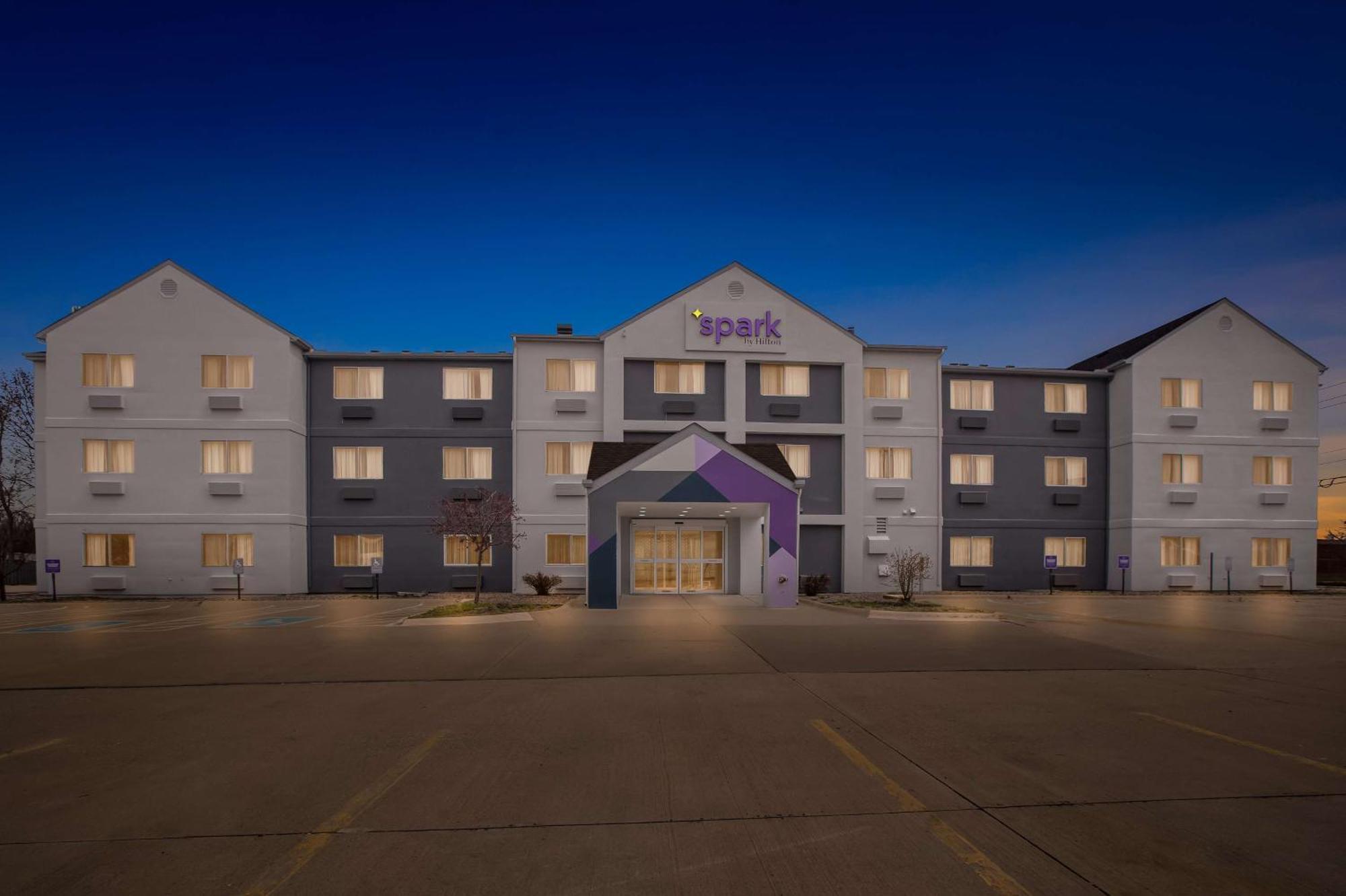 Spark By Hilton Moline Quad Cities Exteriör bild